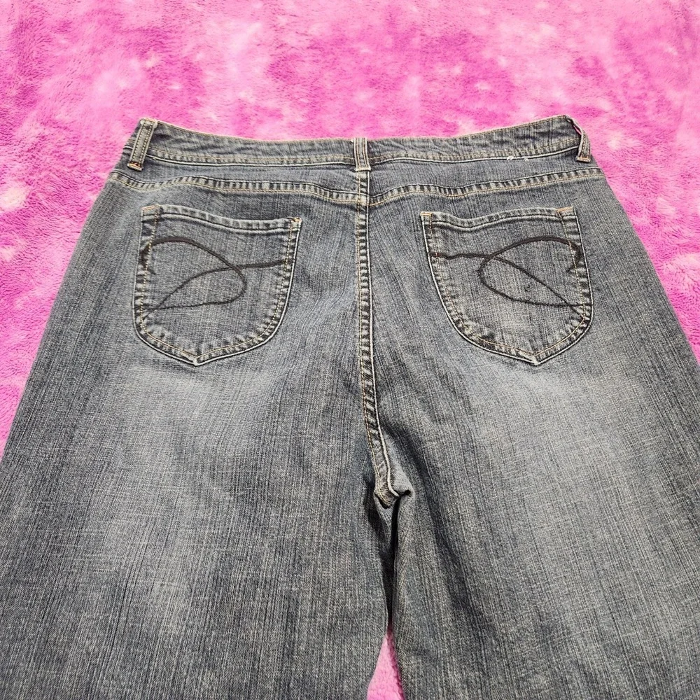 Chico's Platinum Jeans Women's Size 3 High Rise Bootcut‎ Blue Denim Stretch